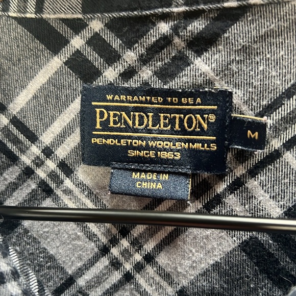 Pendleton flannel plaid button-down shirt Medium - Picture 2 of 3